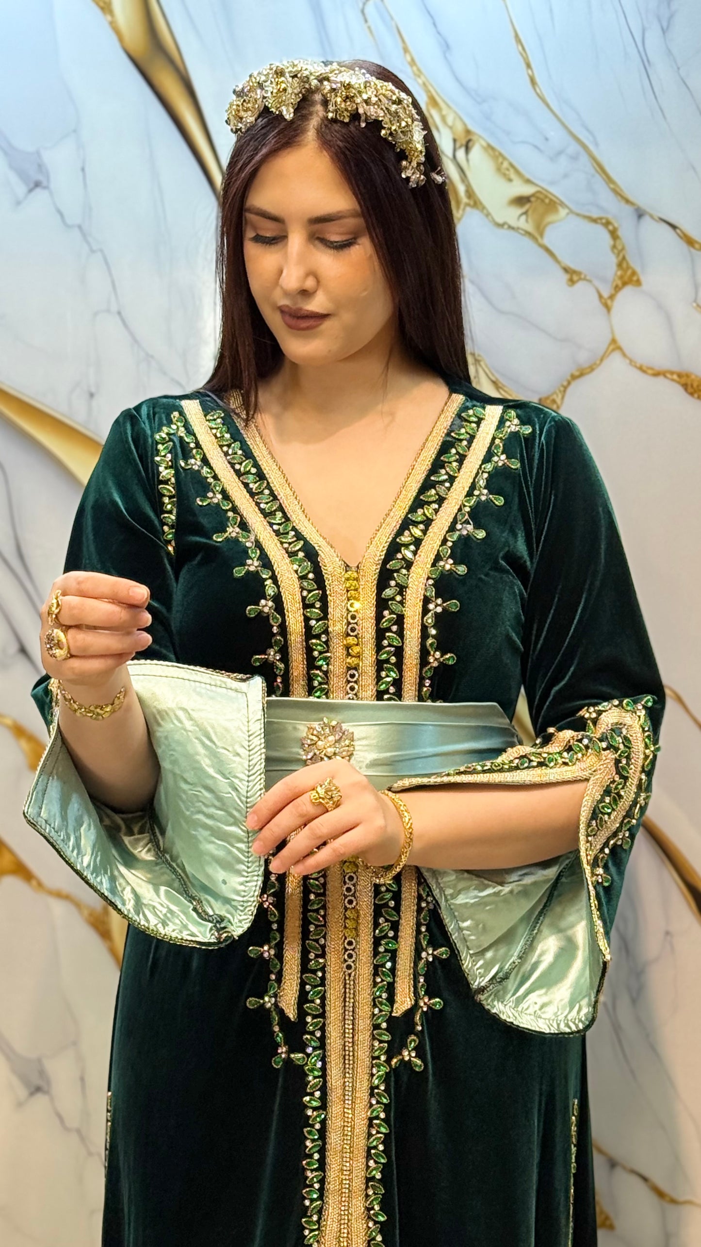 قفطان عصري أنيق